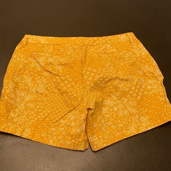 Old Navy Women's Floral Flat Front Cotton Chino Shorts Mustard Size 2 - Picture 8 of 8